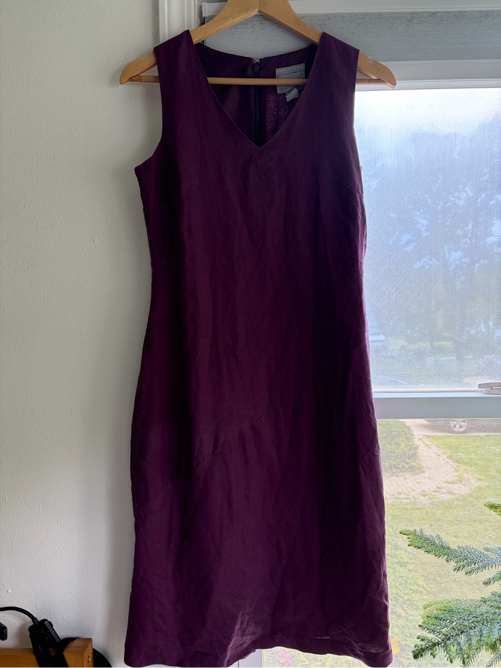Linen Plum Sleeveless V-Neck Dress